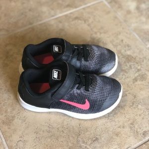 Nike Air Max Girl’s Sneakers